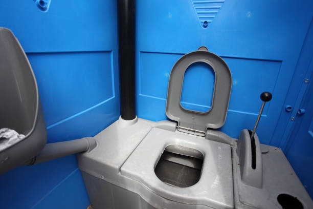 Best Sanitation services for porta potties  in Roaming Shores, OH